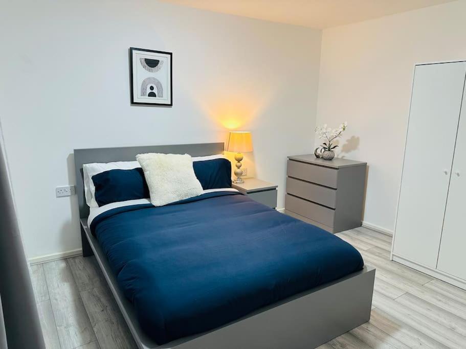Apartment Urban Serenity South East 3 Bedroom House London