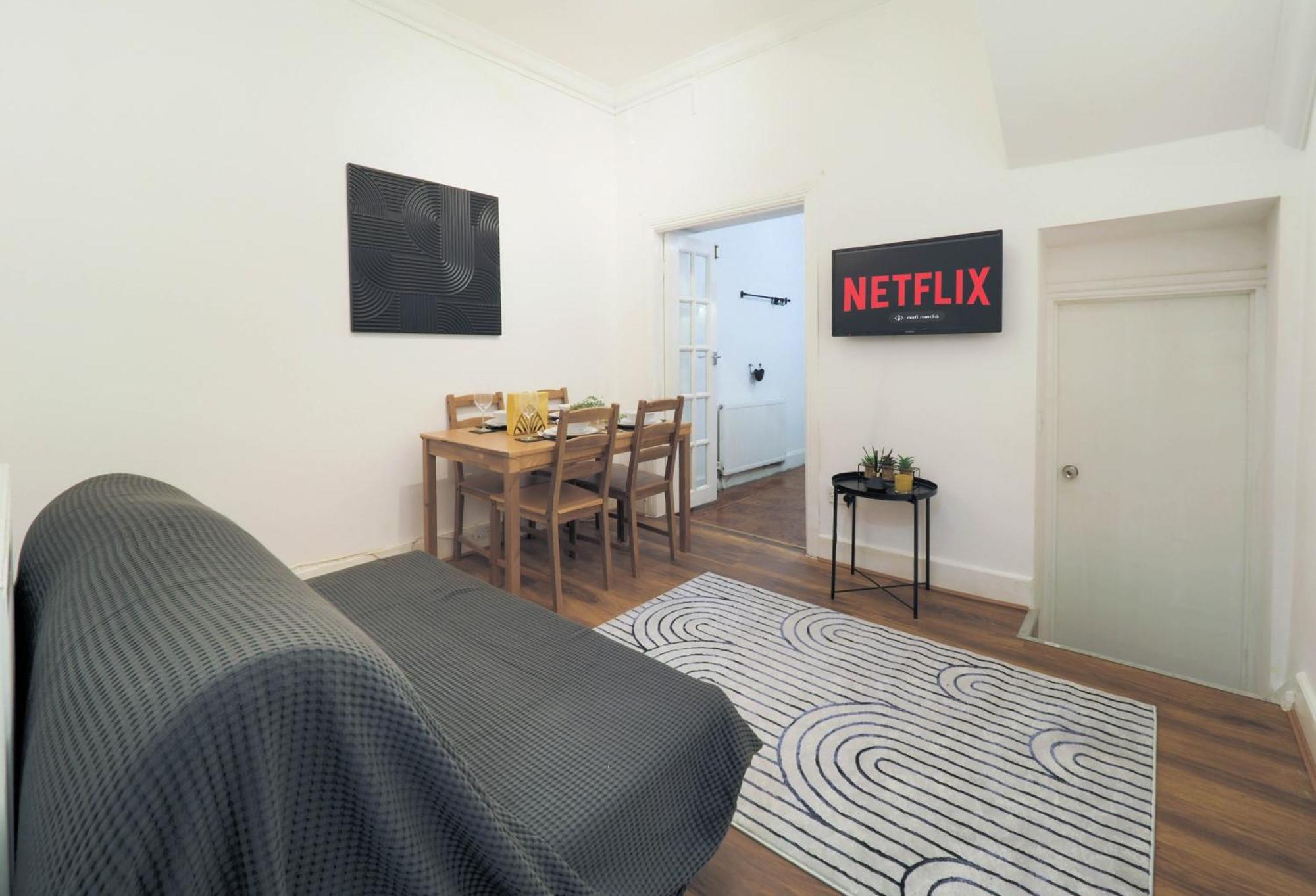 Leilighet F1 Cozy 2 Bed Flat Opposite Olympia Sleeps 5 People