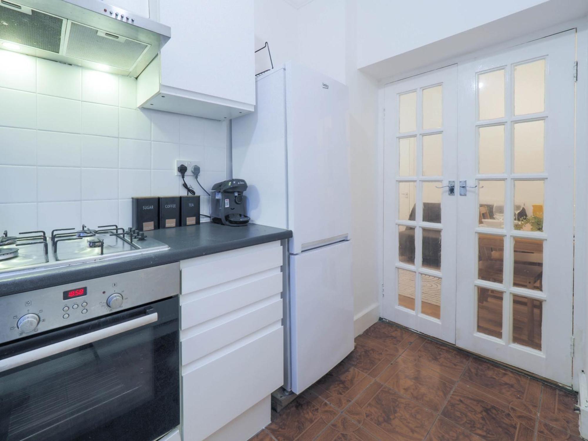 Leilighet F1 Cozy 2 Bed Flat Opposite Olympia Sleeps 5 People *
