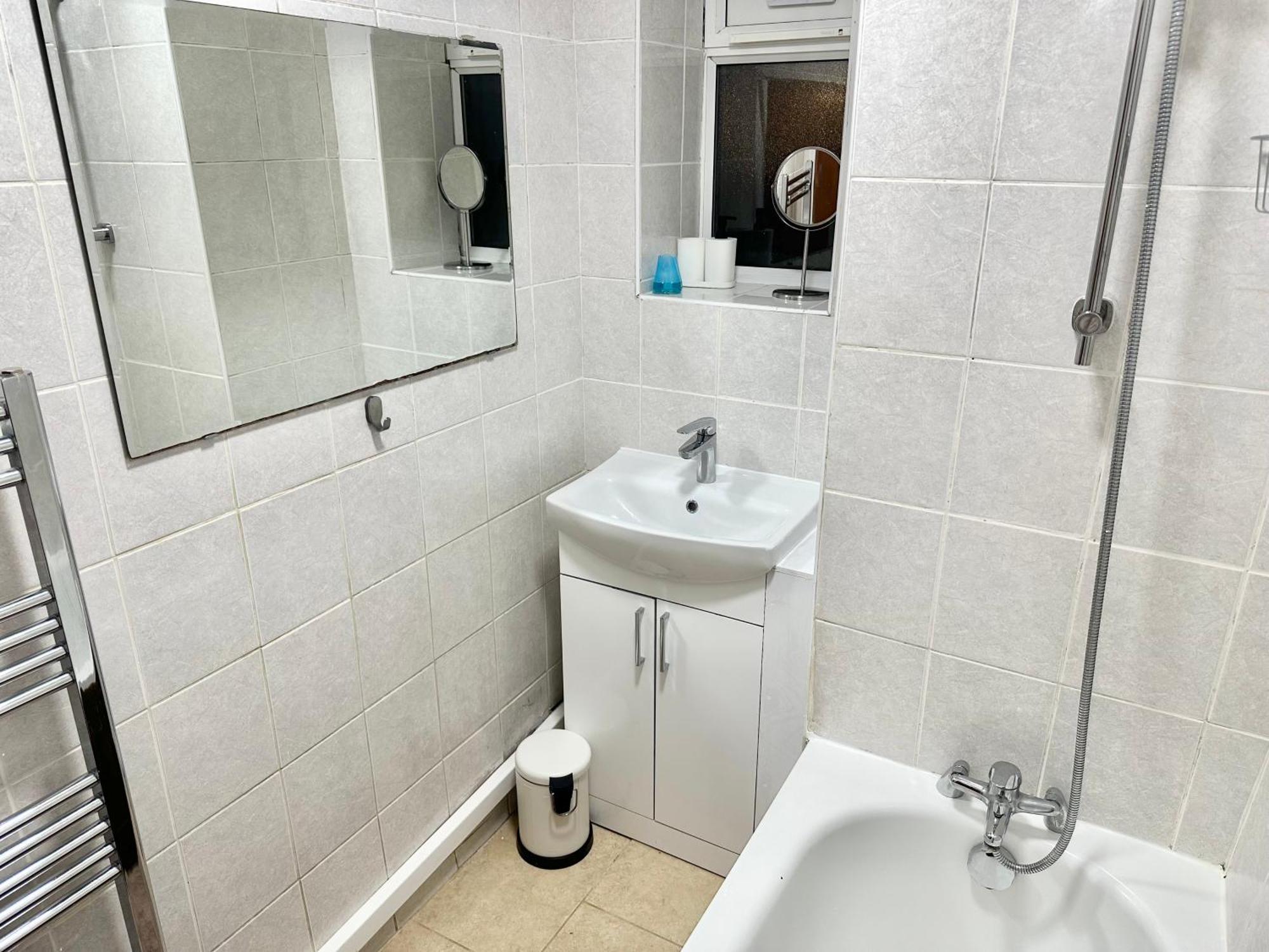 Leilighet Comfortable Two Bed Flat Near Richmond Park *
