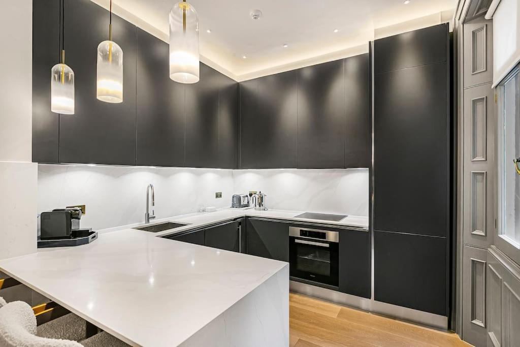 Apartment Ultra Luxury Holland Park