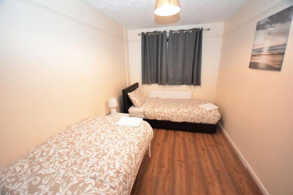 Holiday home Spacious 3 Bedroom House In Beckton