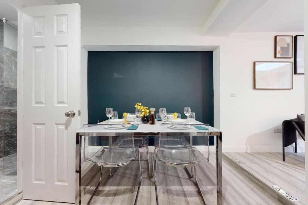 Stylish Near Regents Park! * London