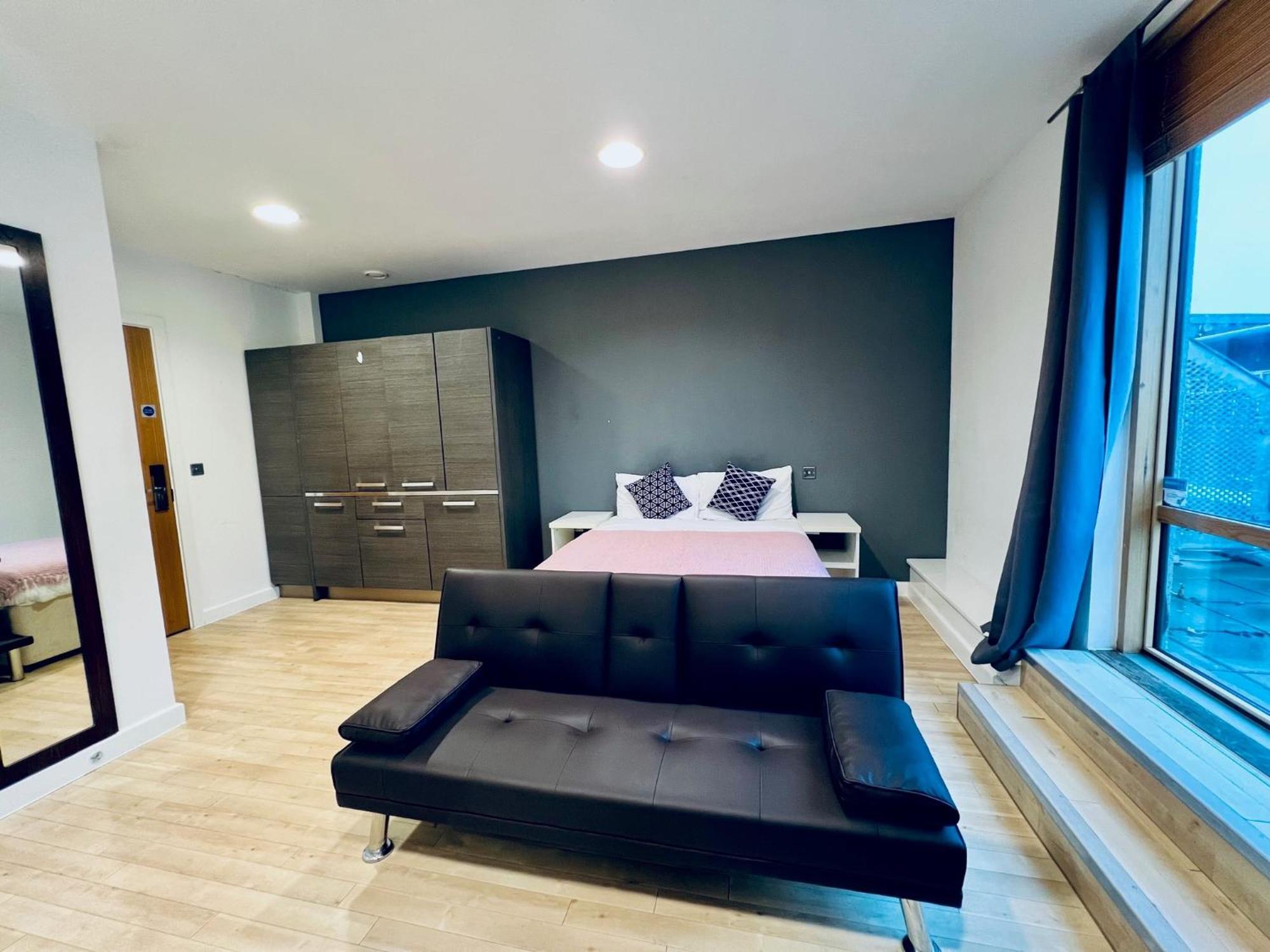 Stuhomes - Arundel House London