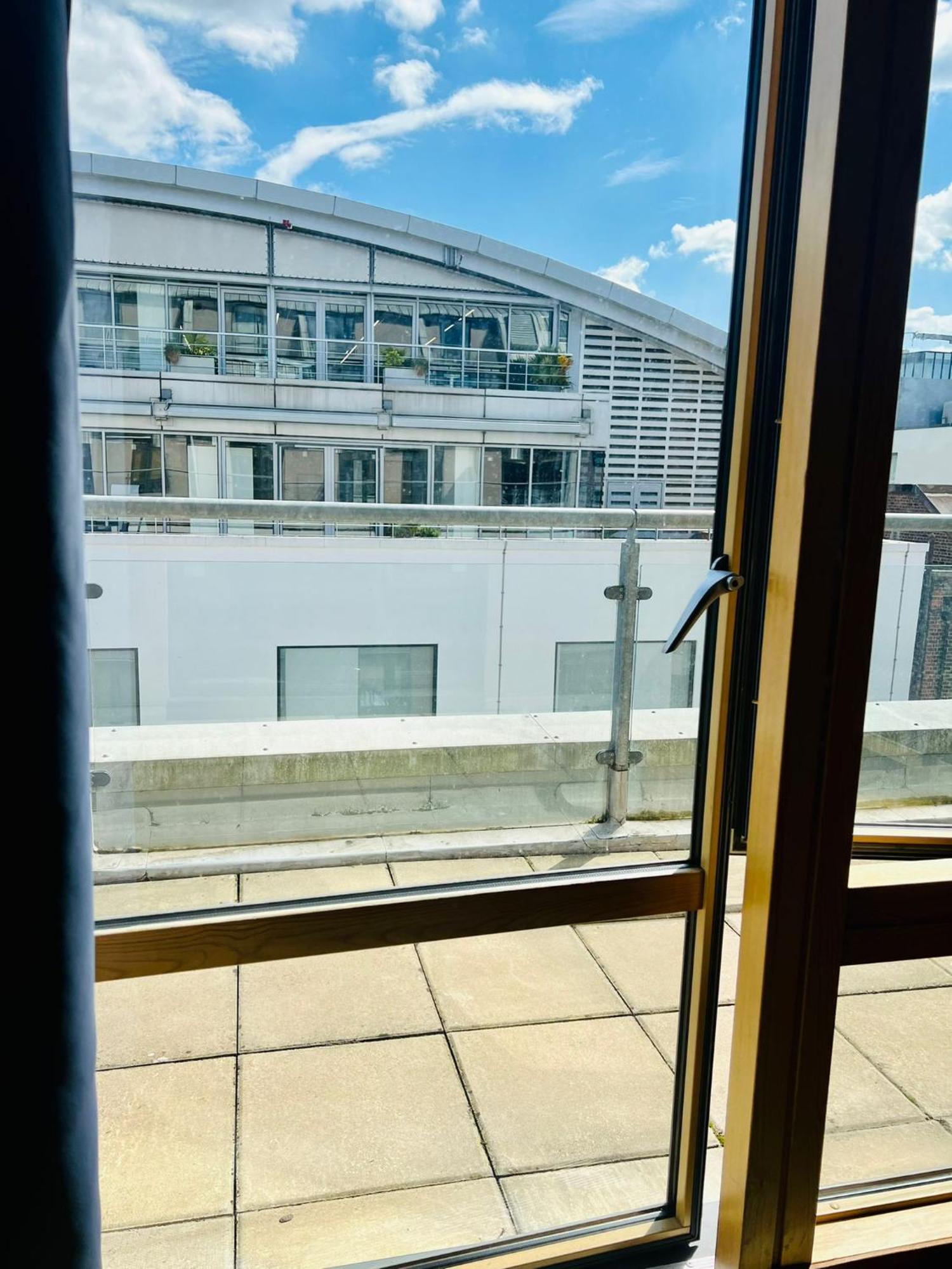 Stuhomes - Arundel House * London