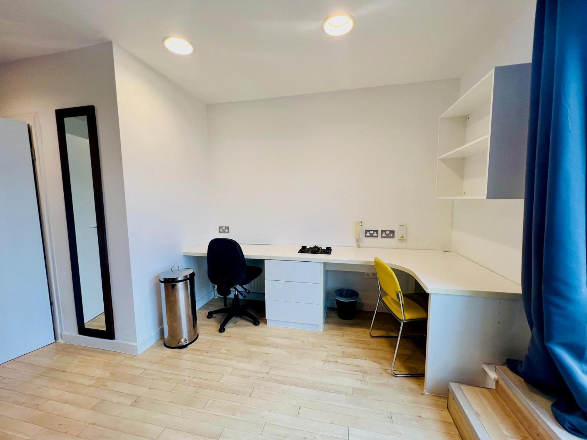 Stuhomes - Arundel House Apartment London