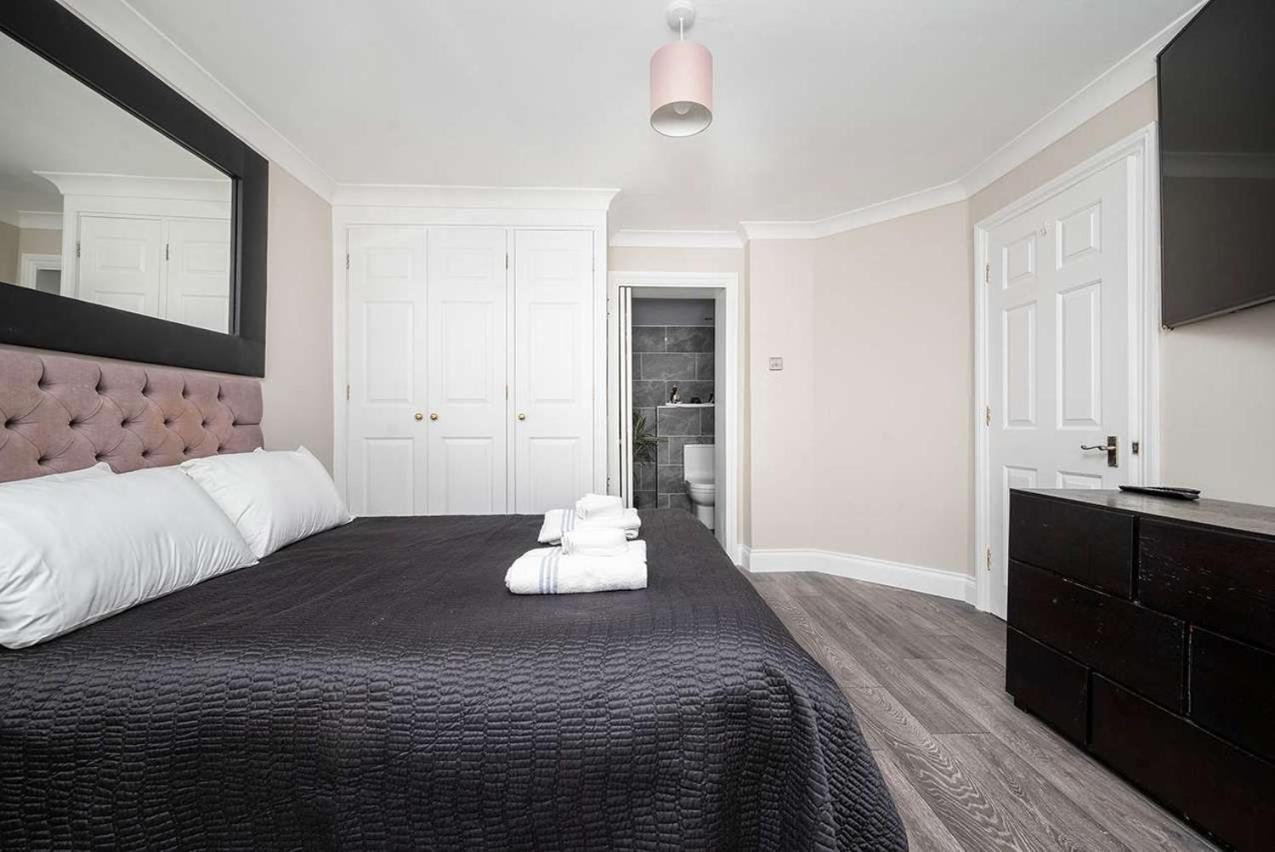 Apartment Luxury Flat In Cheslea Prime Location *