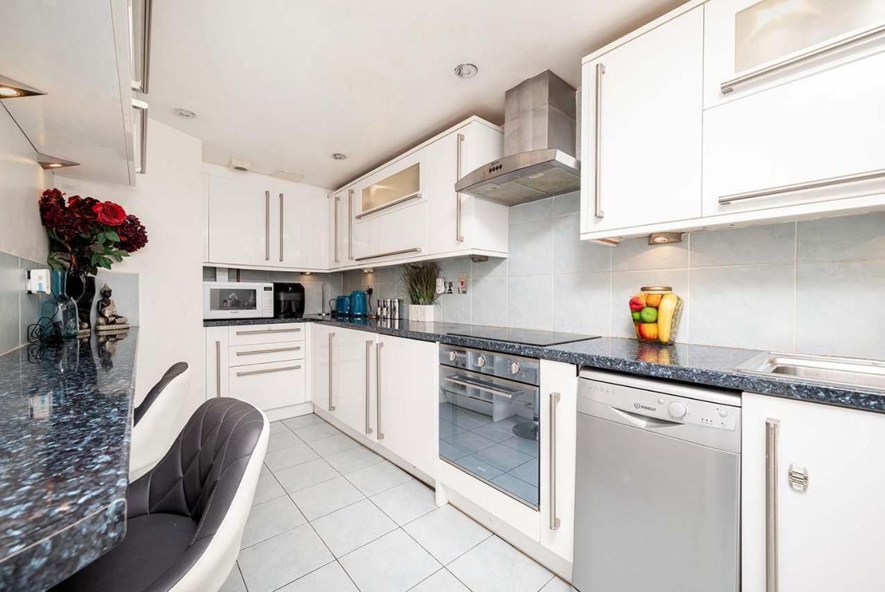 Luxury Flat In Cheslea Prime Location * London