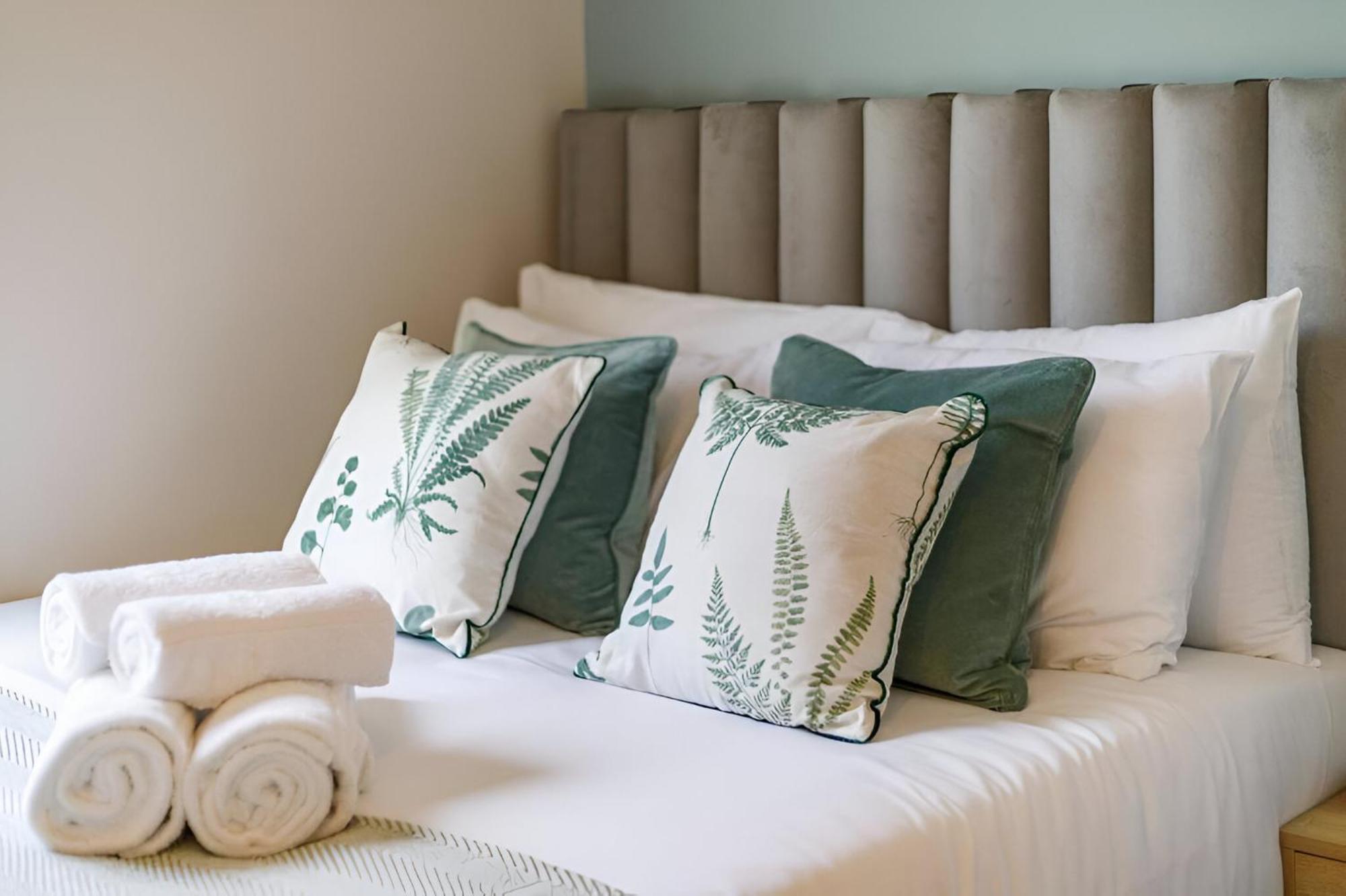 Serene Getaway With Calming Ambiance * Londen