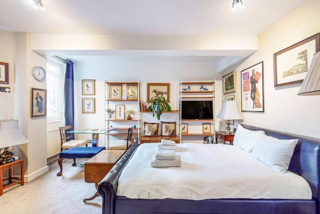 Appartement Charming 10min To South Kensington Station Londen