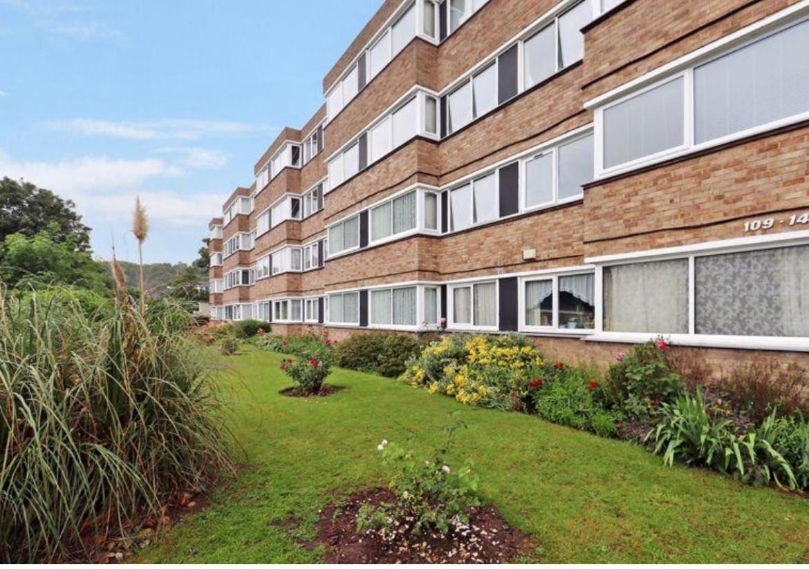 Apartment Spacious Wanstead Apartment- Sleeps 4!