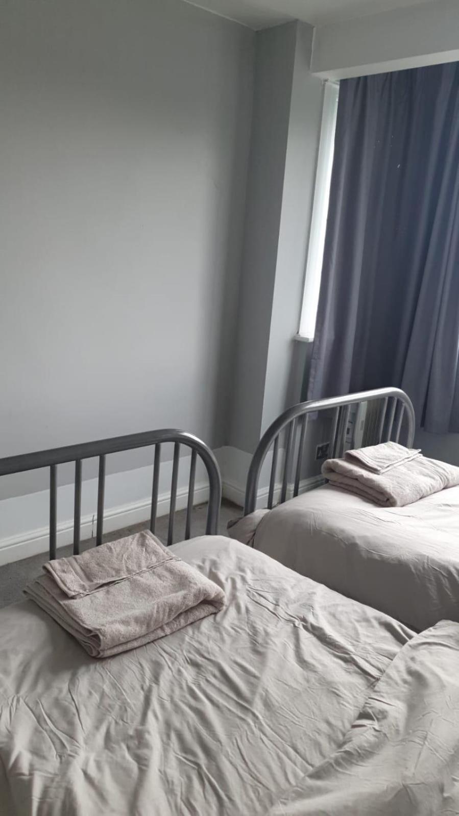 Apartment Spacious Wanstead Apartment- Sleeps 4! *