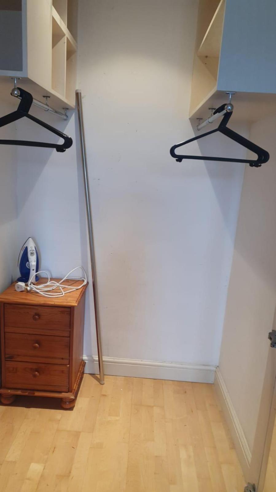 Spacious Wanstead Apartment- Sleeps 4! Apartment London