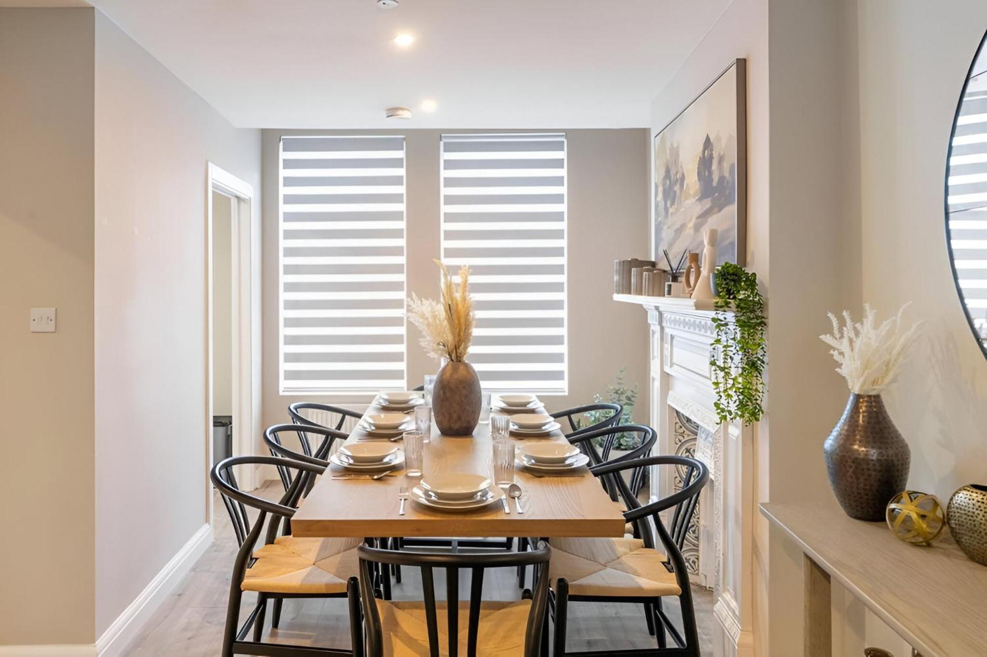 Earthy Elegance Stylish 4br For Urban Escapes Appartement