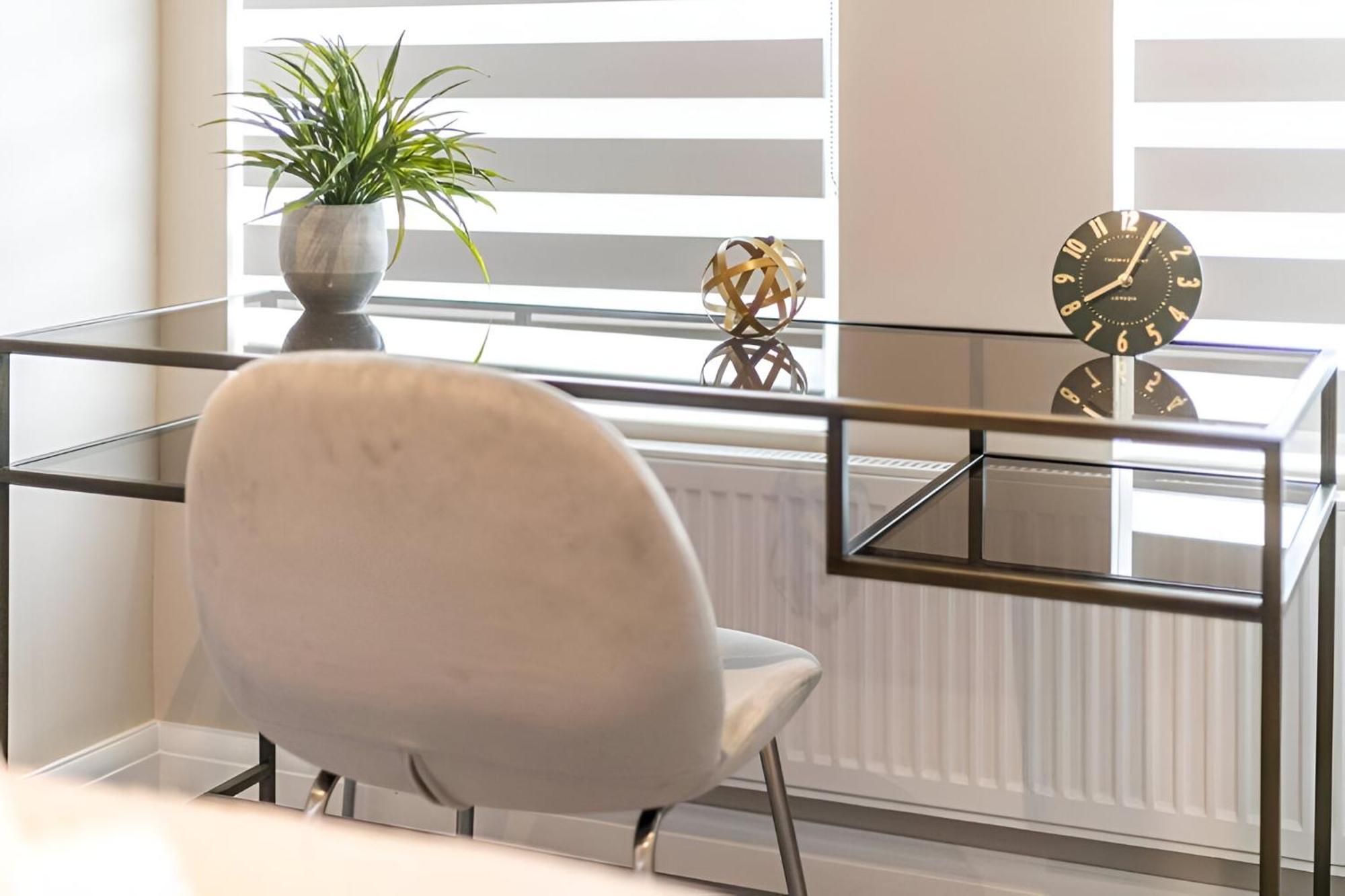 Earthy Elegance Stylish 4br For Urban Escapes * Londen