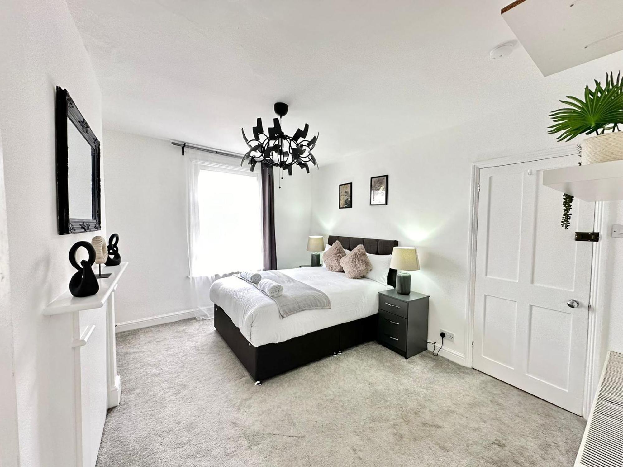 Central Two Bedroom Leilighet