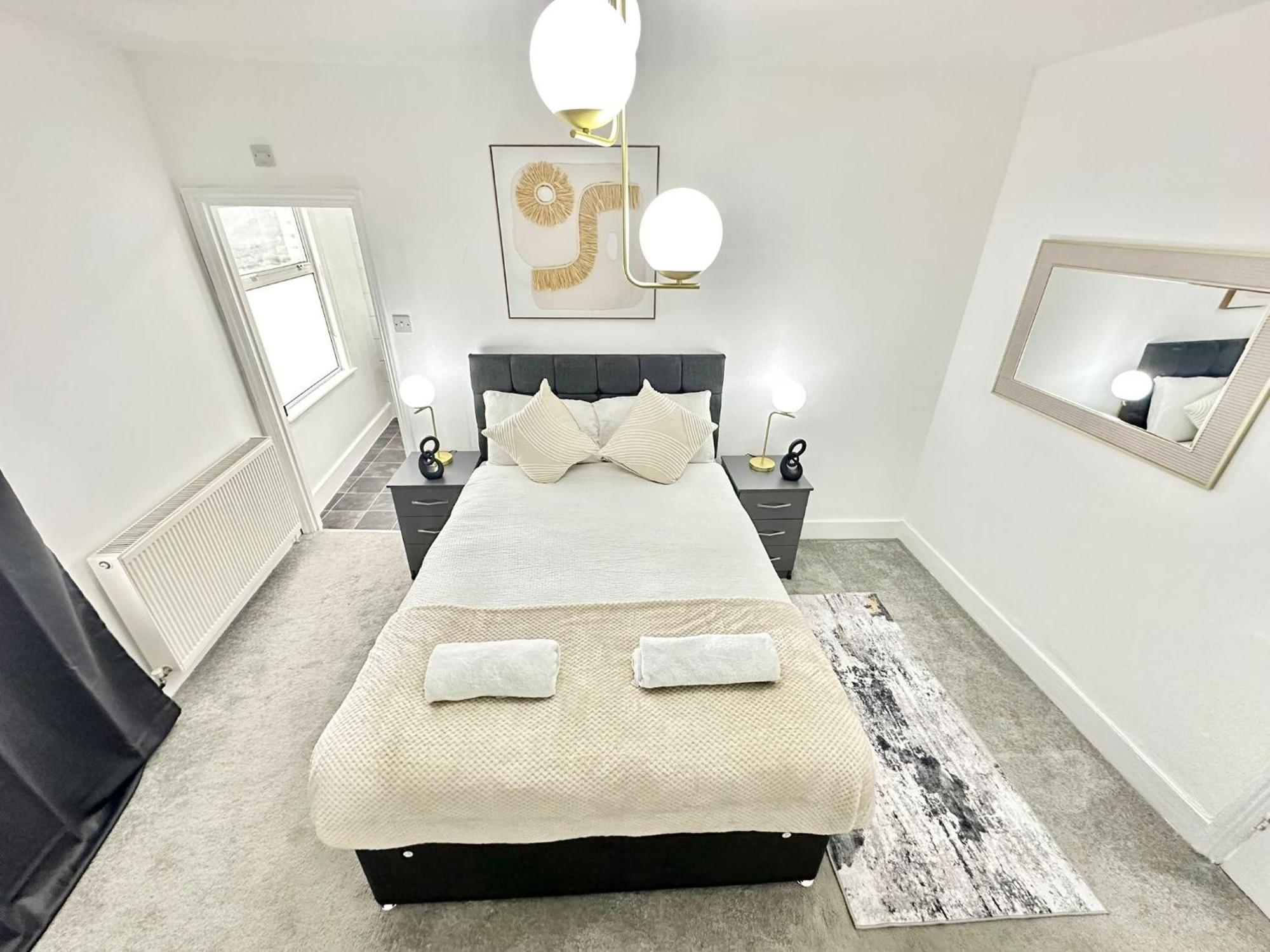 Central Two Bedroom Leilighet *