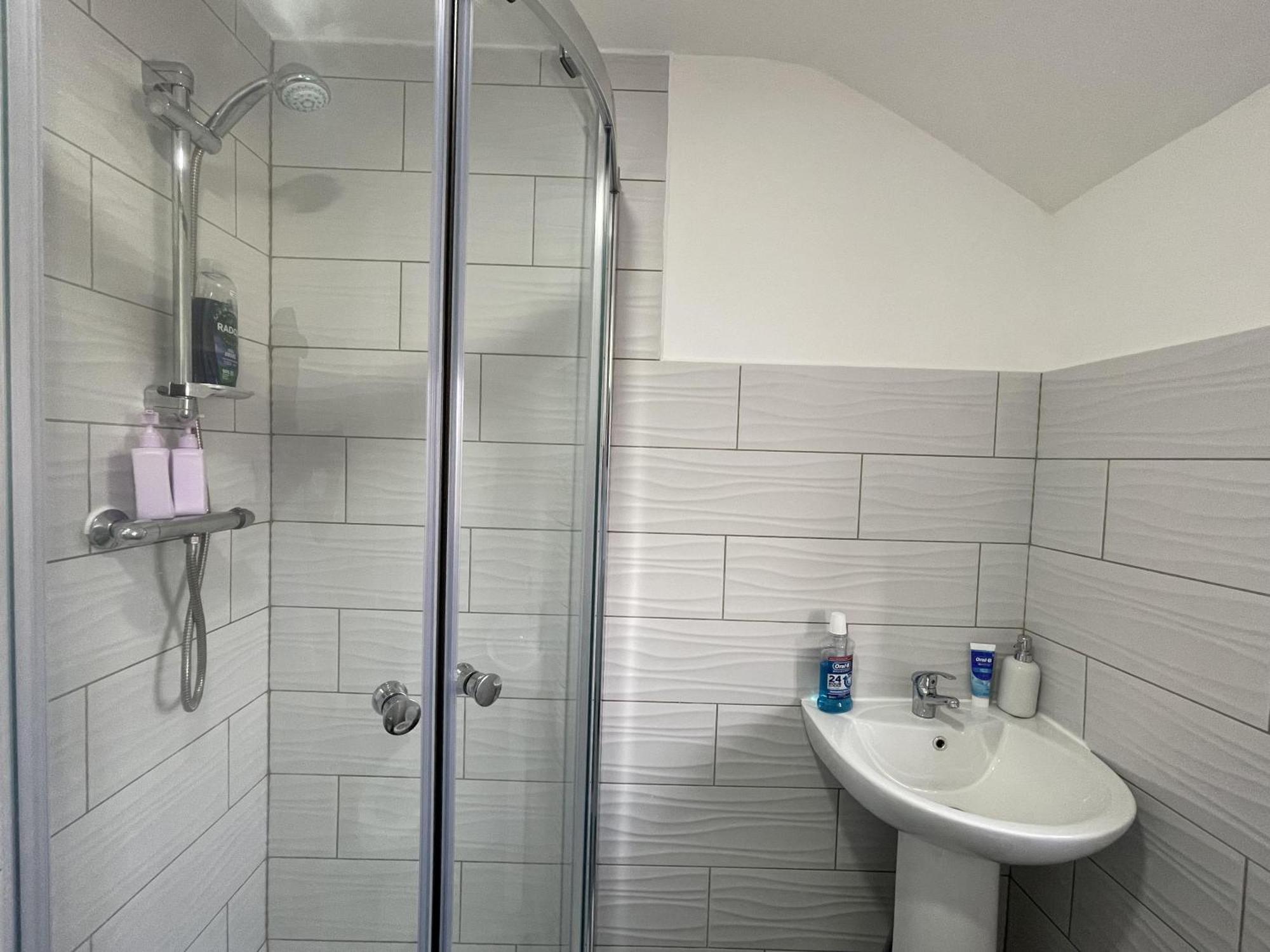 Apartment Stratford-2bedroom-close To Local Transport- Wifi *