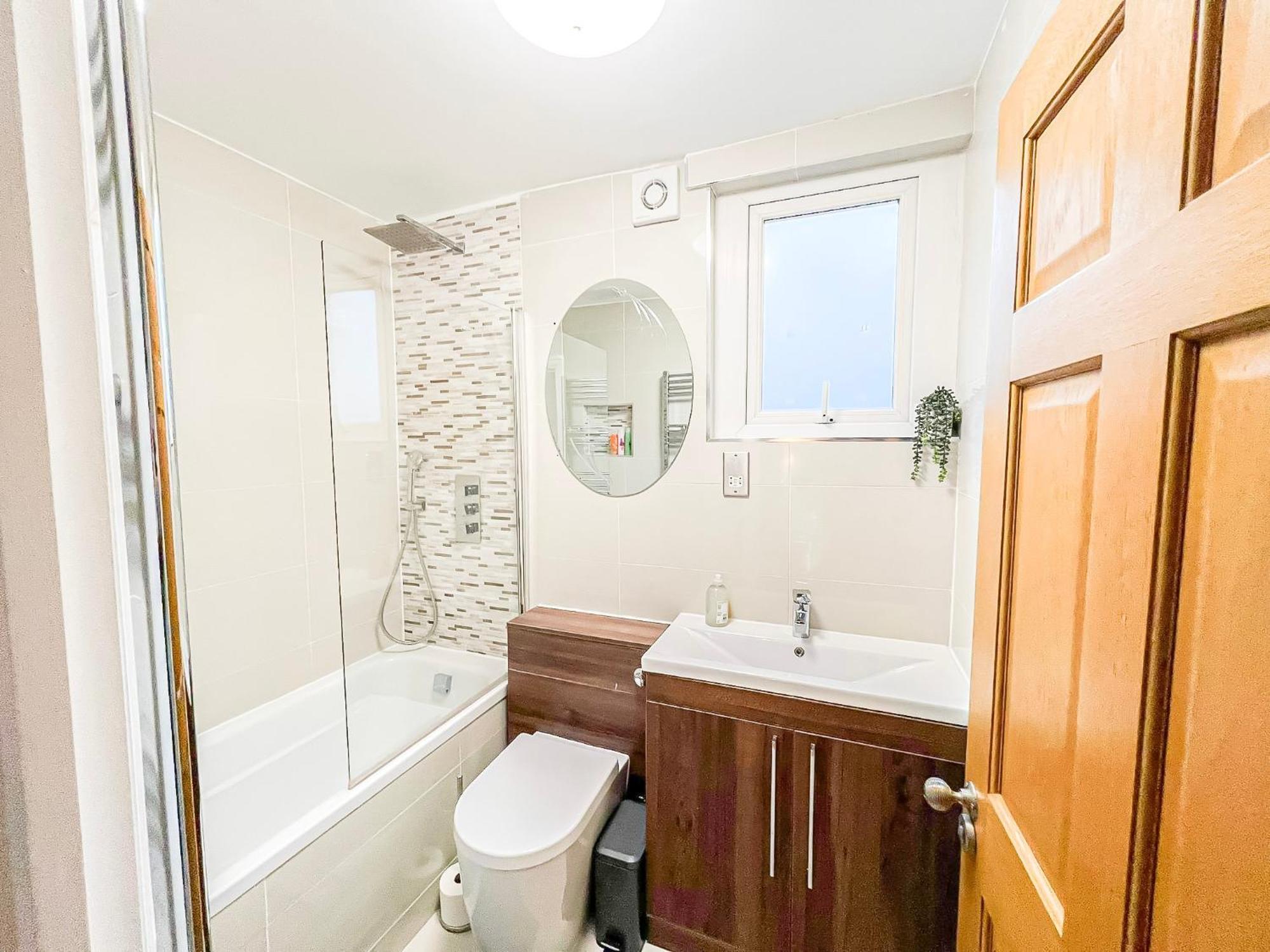 Apartment Tranquil 3bdr Haven In Stockwell Near The Oval *