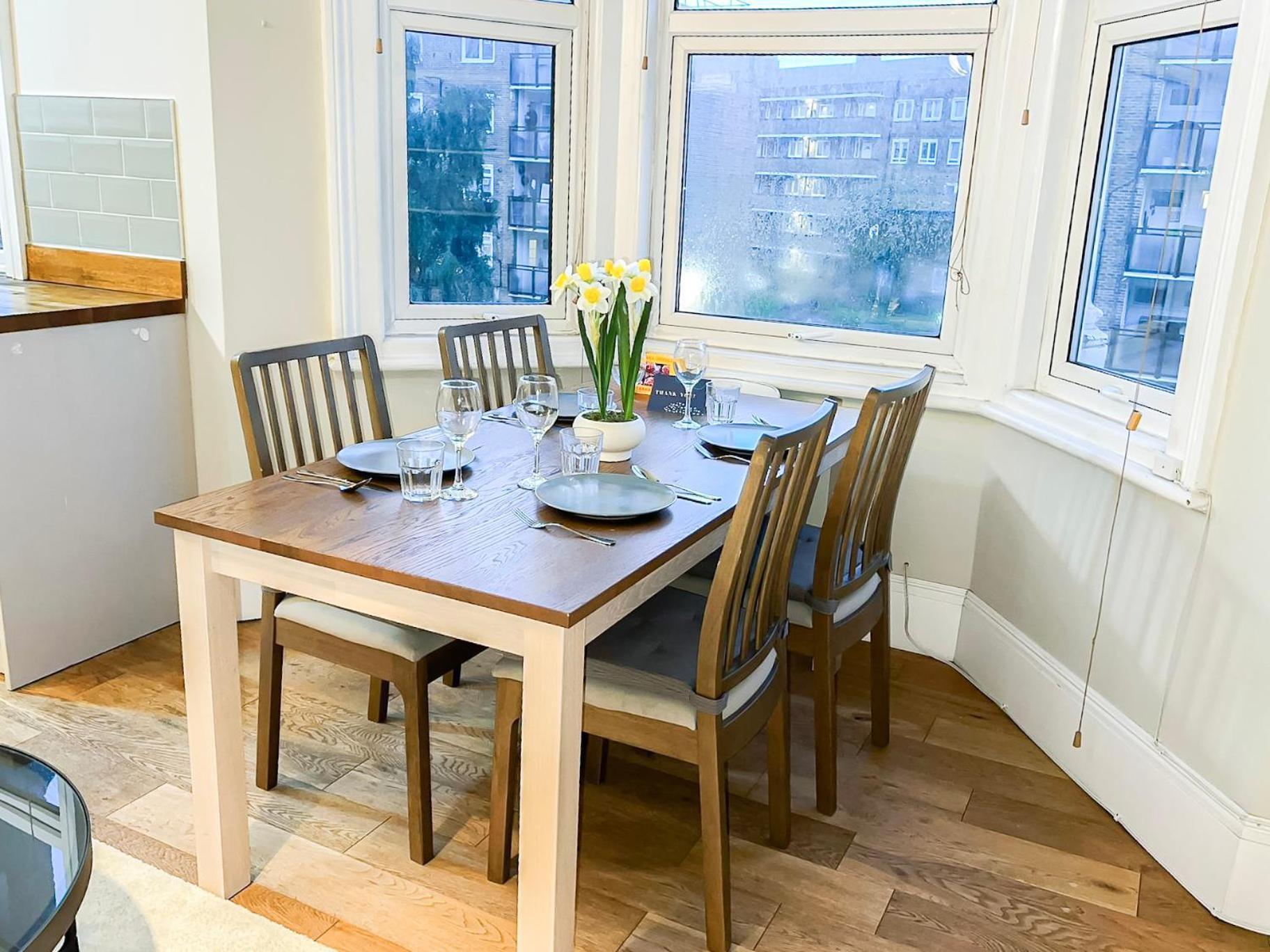 Tranquil 3bdr Haven In Stockwell Near The Oval Apartment London