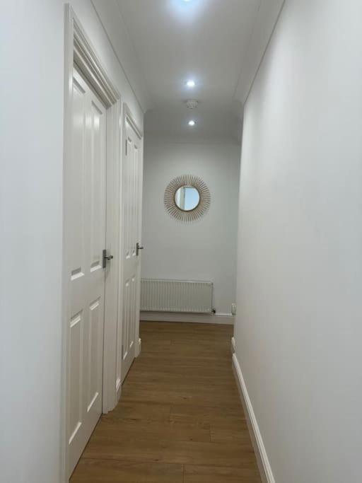 2 Bedroom, Parking, Hounslow St Leilighet