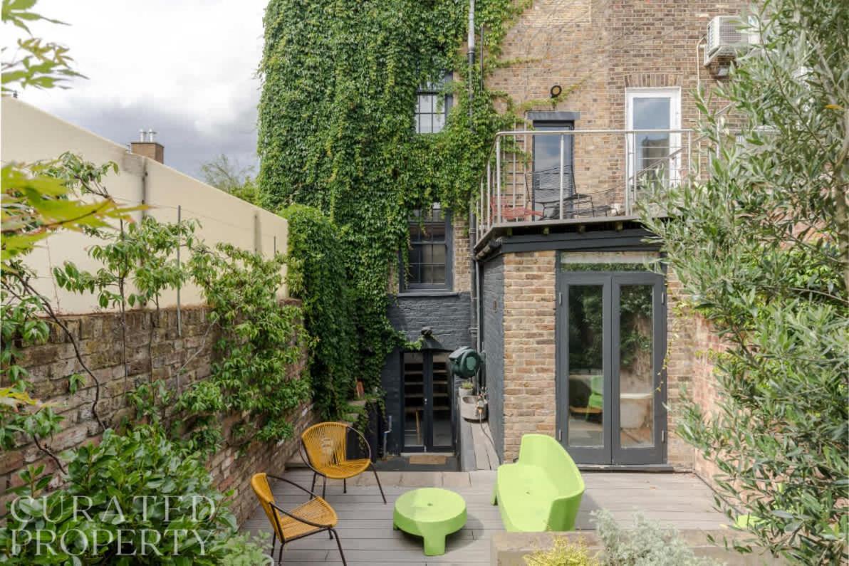 Georgian Townhouse With Sun Terrace & Garden *