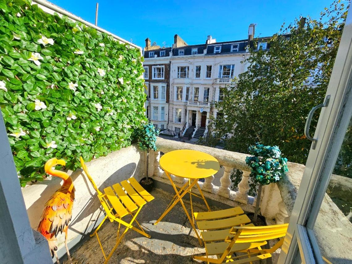 Apartment Charming With Private Balcony, On 1st Floor, With 2 Bathrooms, 3 Min Walk To Earl's Court Station *