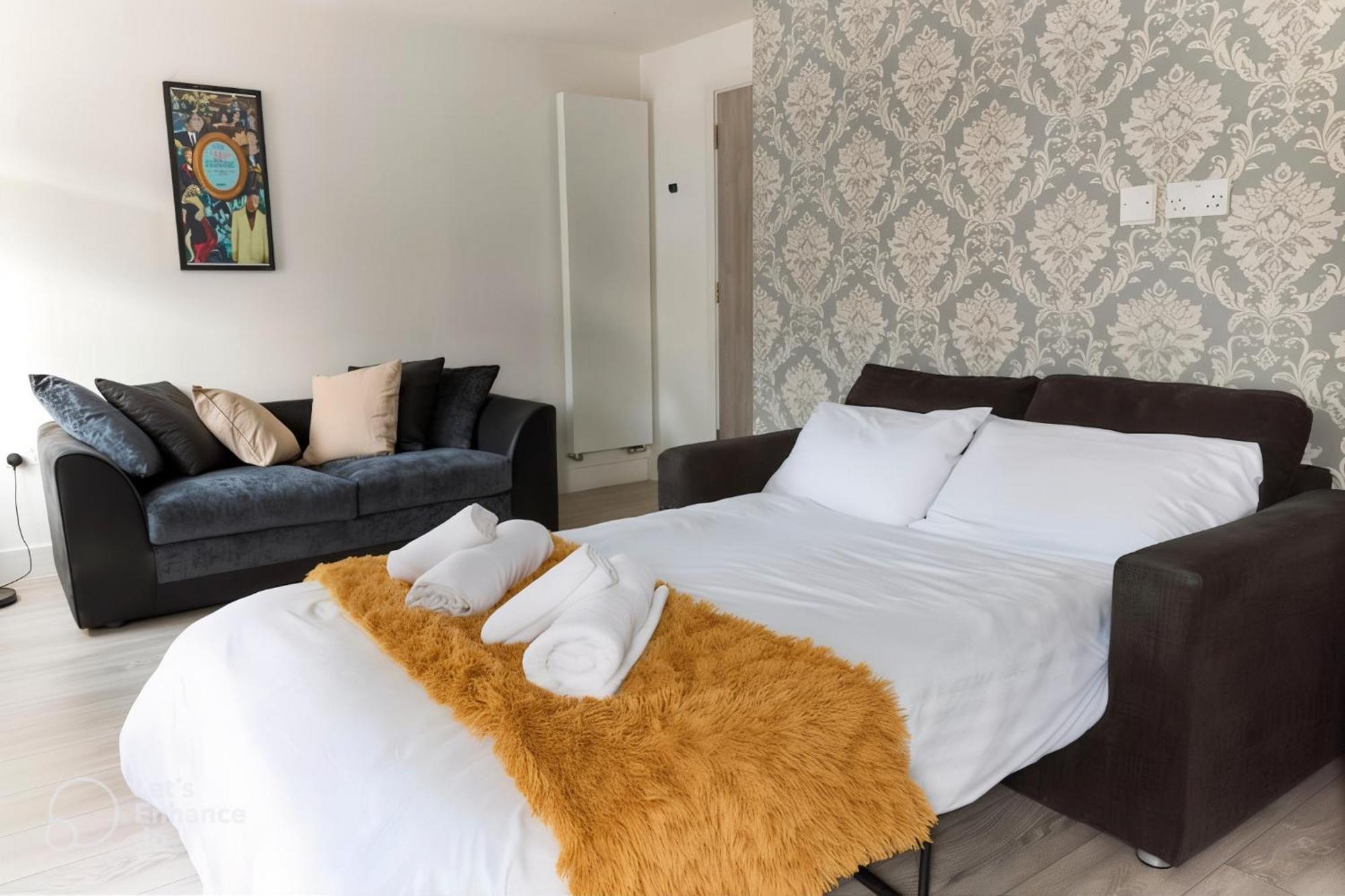 6 Sleeper Sanctuary In Bricklane * London