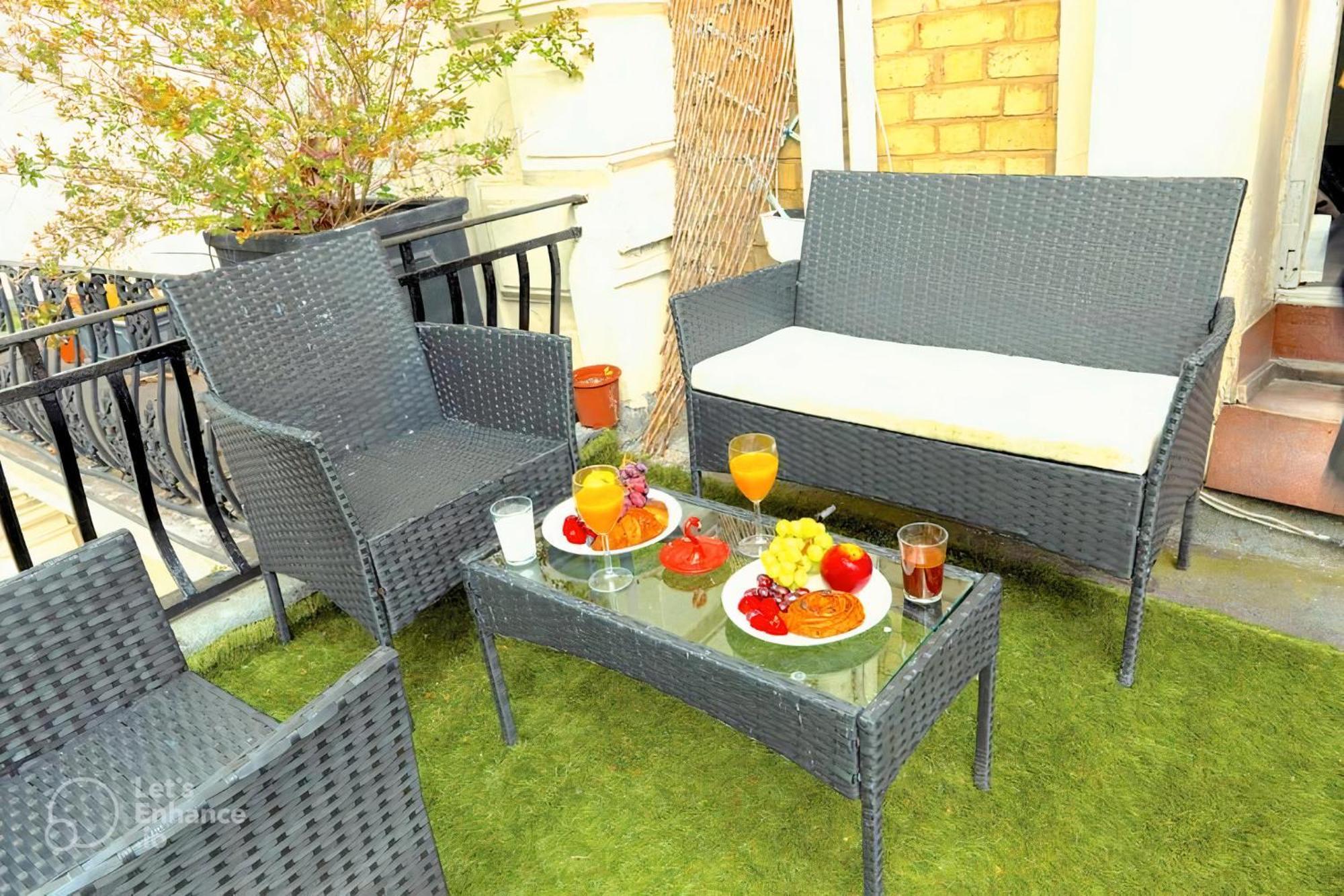 Apartment 4-sleeper Oasis