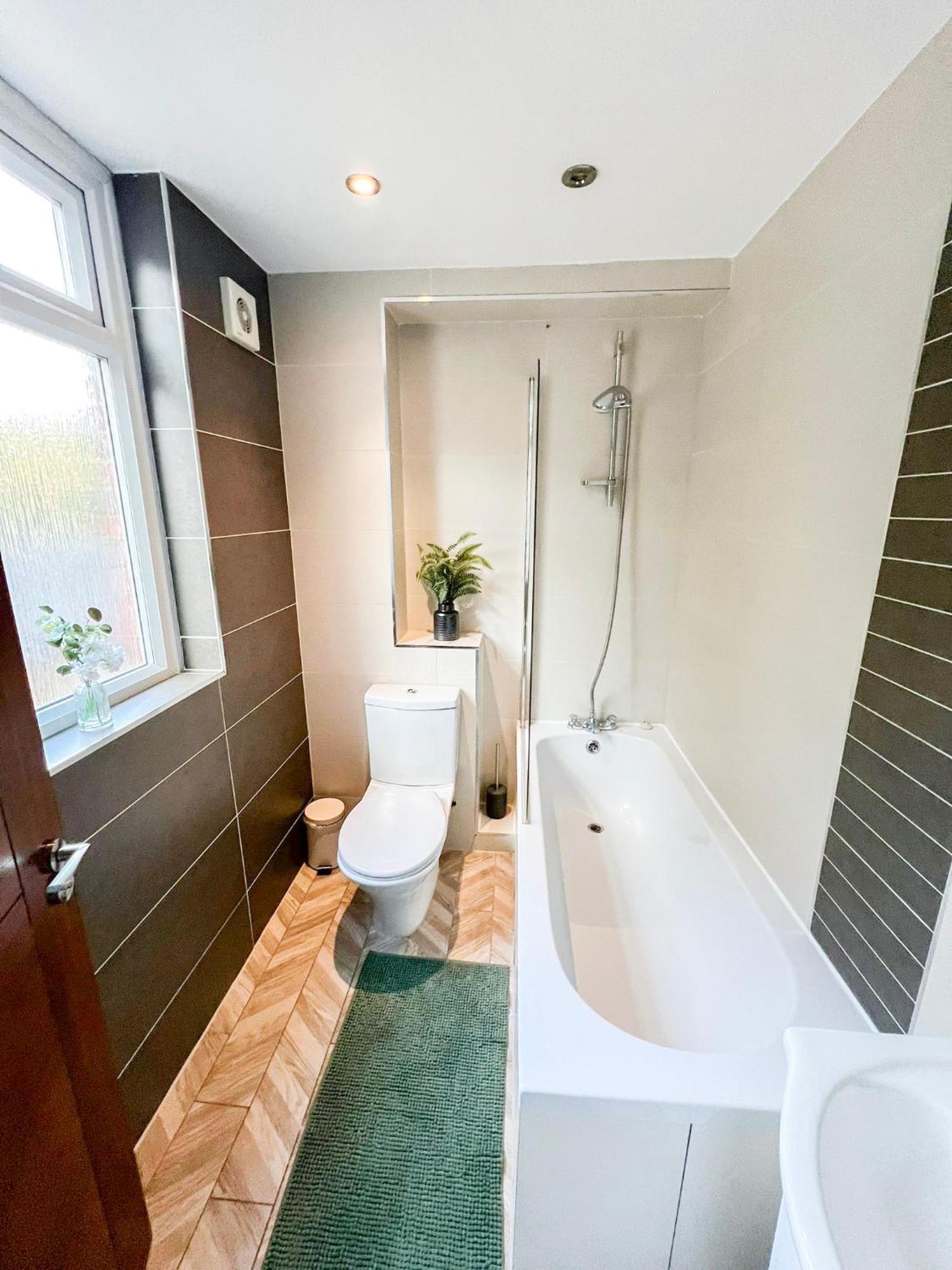 Lovely 4 Bedroom Flat With Ample Garden In Brondesbury, Kilburn Apartment London