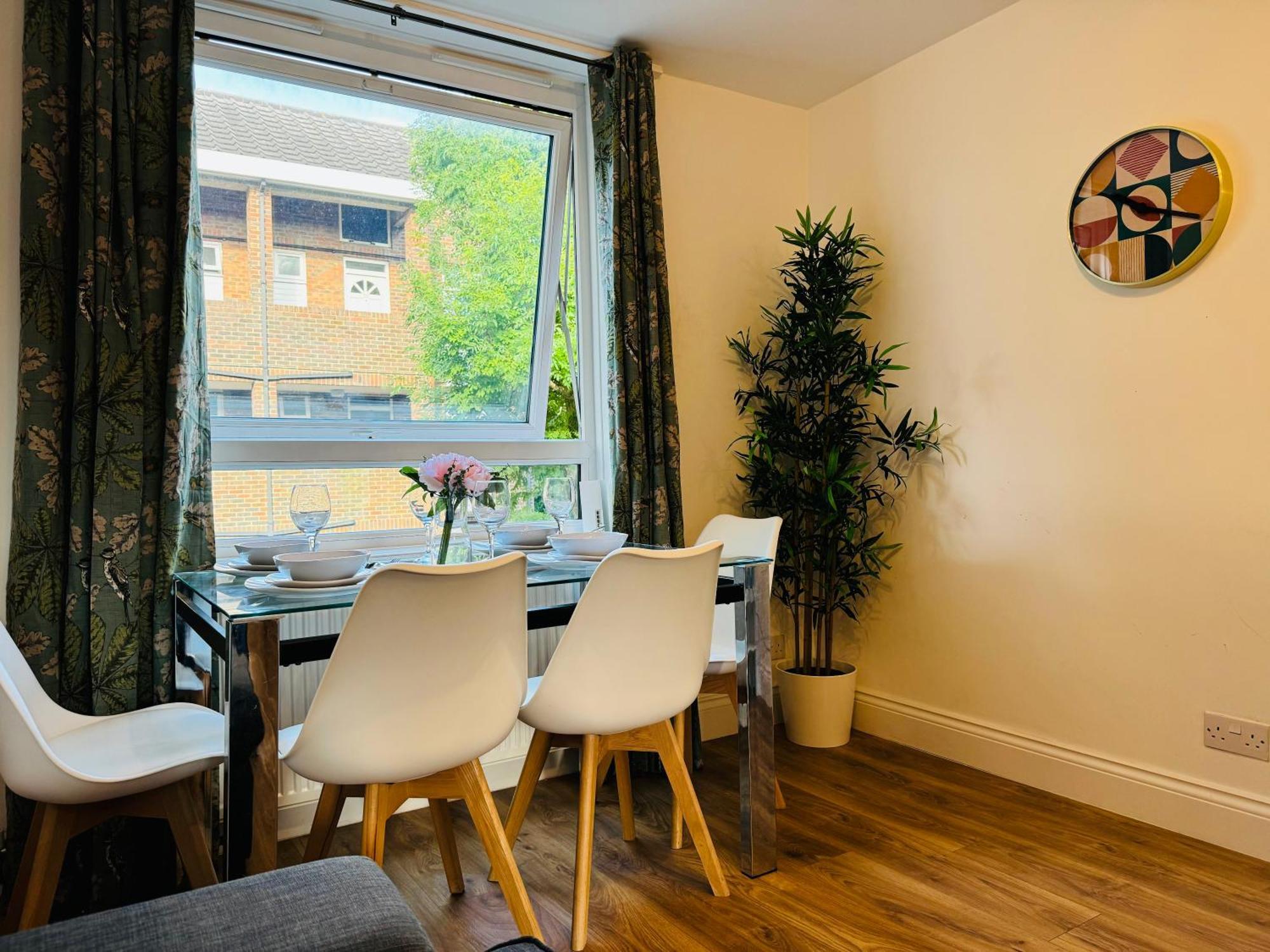 Earlsfield - Two Bedroom Flat Apartamento *