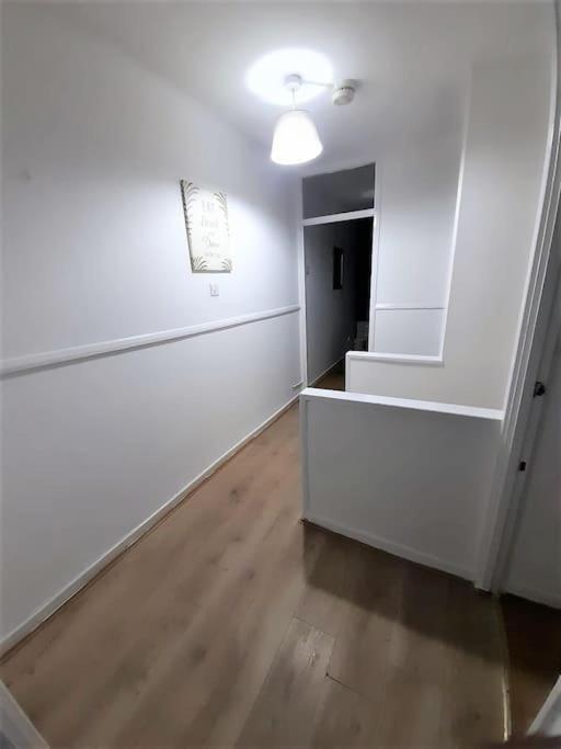 Apartment Zone 1, 3bedroom With A Garden *