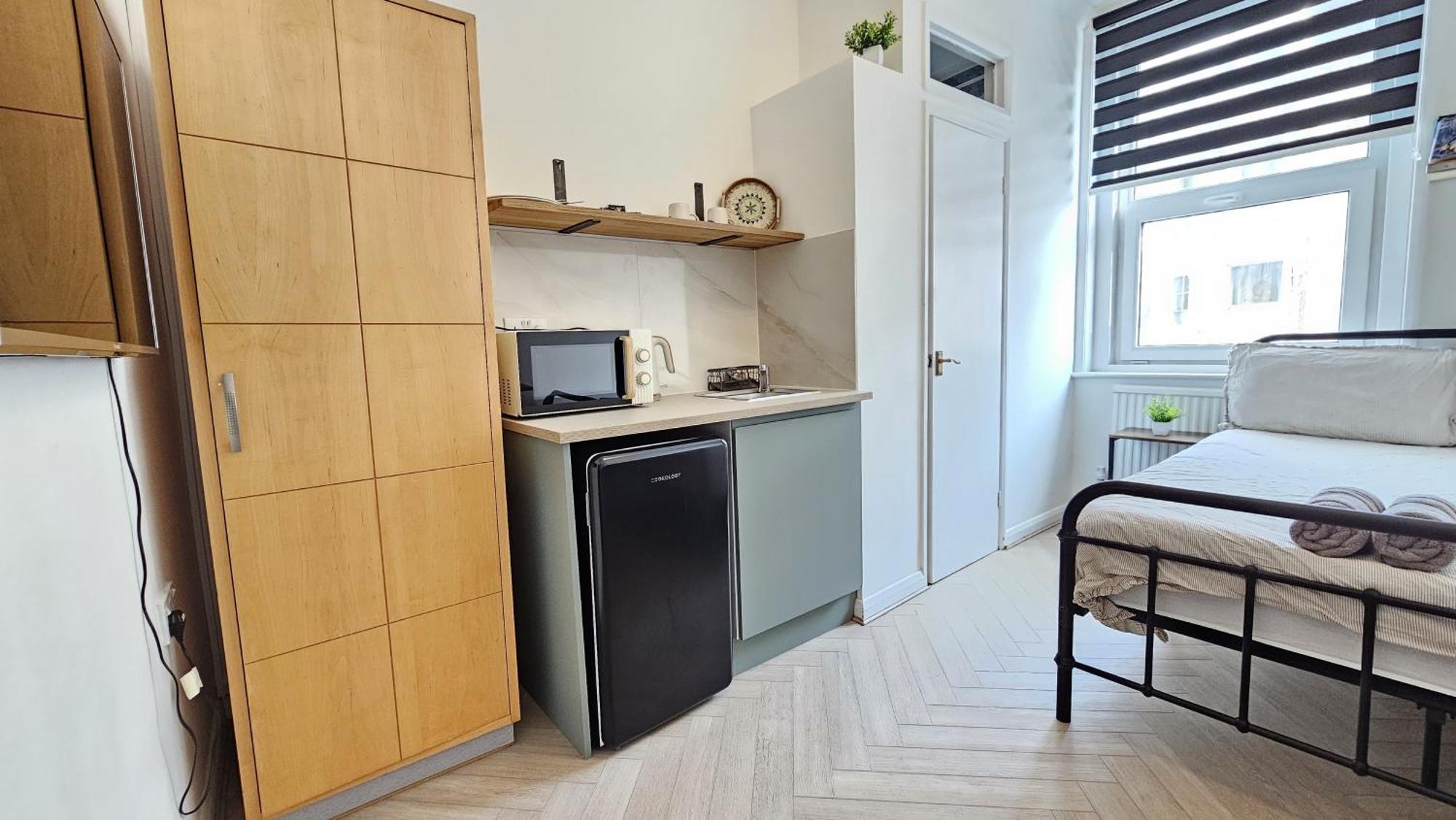 Newly Renovated & Ensuite Rooms! - Camberwell *