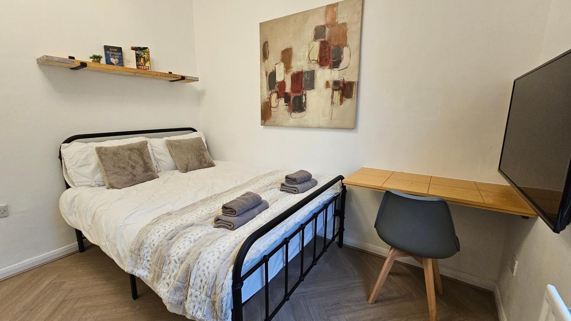 Newly Renovated & Ensuite Rooms! - Camberwell Apartment *