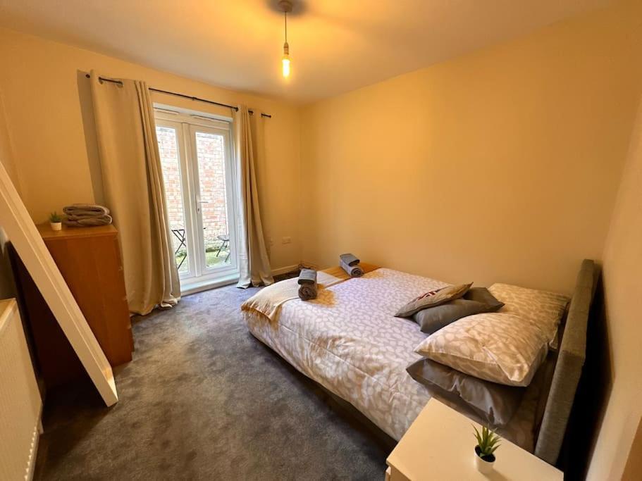 2 Bedroom In Se13 * Londen