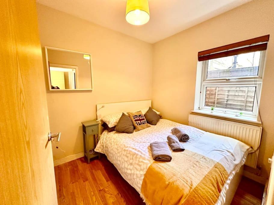 2 Bedroom In Se13 Appartement *