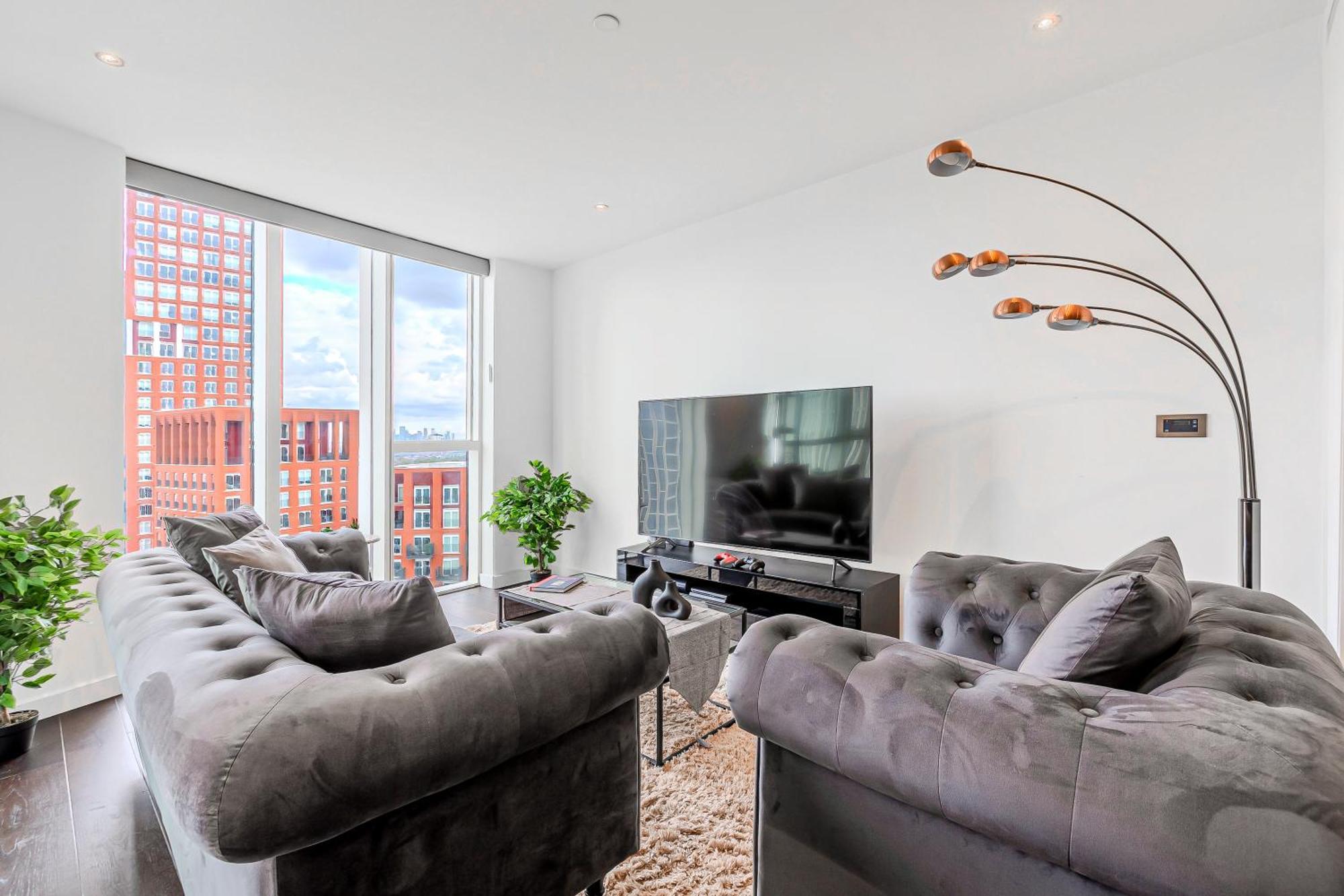 Apartment Bright 2br High Floor Flat, Nine Elms, 3min Tube London
