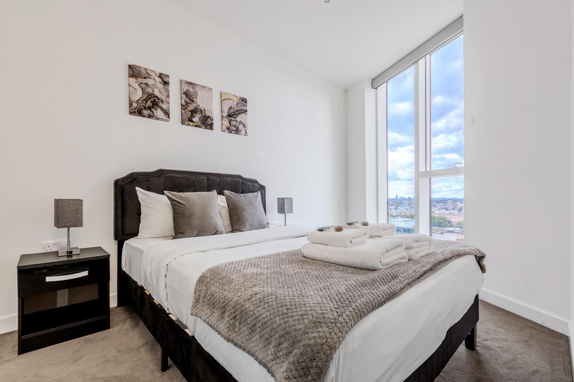 Apartment Bright 2br High Floor Flat, Nine Elms, 3min Tube *