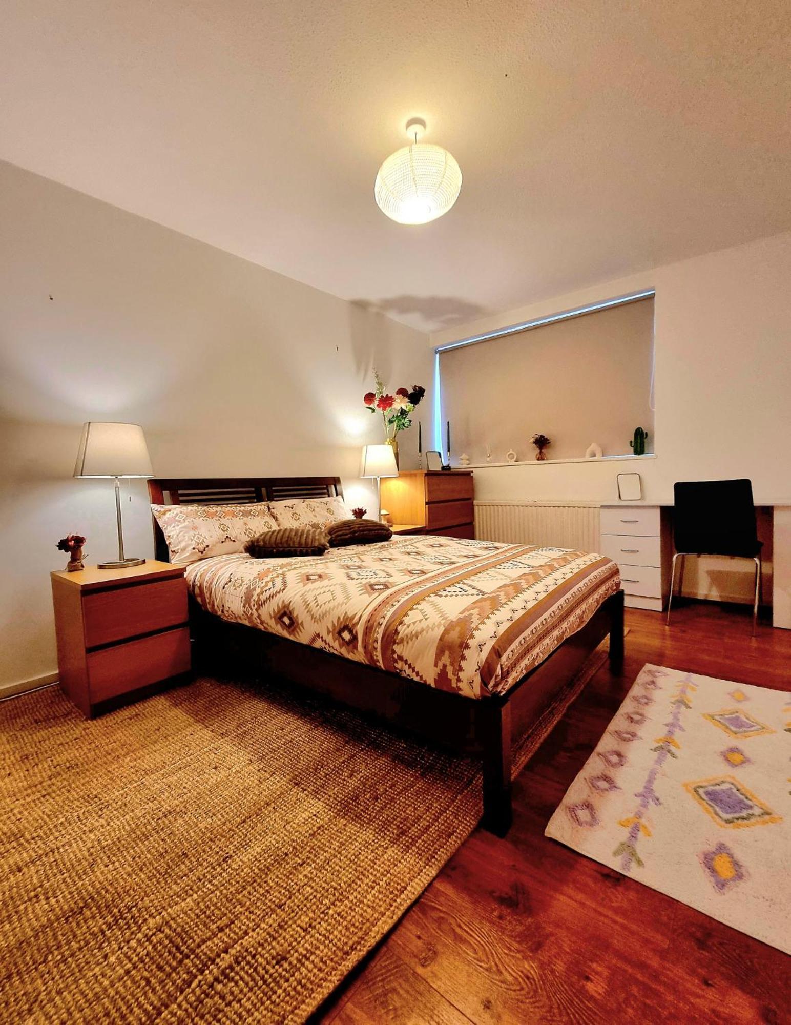 Charming 4 Bedroom Duplex With Private Entrance Vakantiehuis