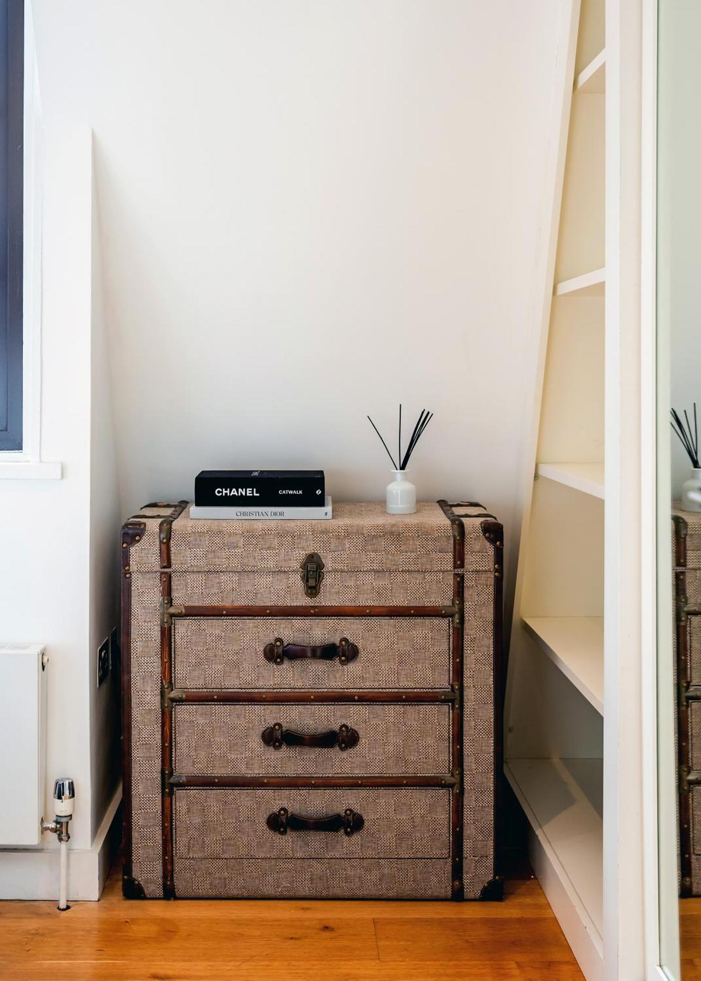 Luxury Aircon 3 Bedr, 4 Beds, 2 Bath Trafalgar Sq Apartamento *