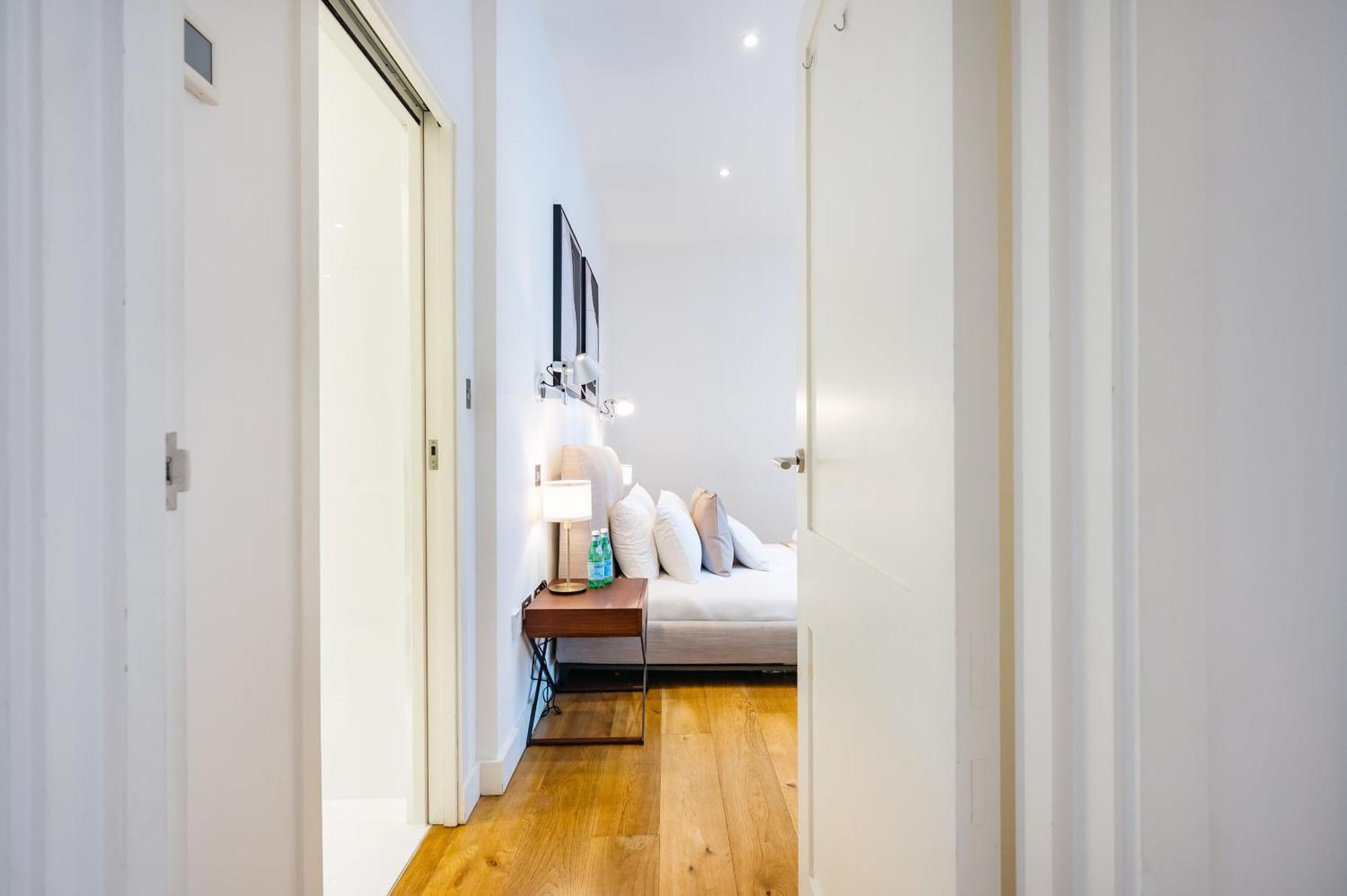 Apartamento Luxury Aircon 3 Bedr, 4 Beds, 2 Bath Trafalgar Sq