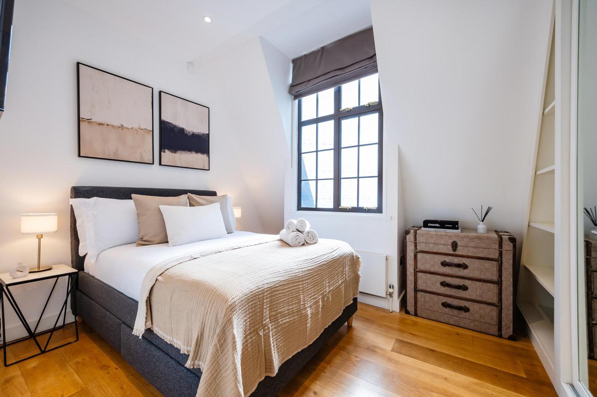 Apartamento Luxury Aircon 3 Bedr, 4 Beds, 2 Bath Trafalgar Sq *