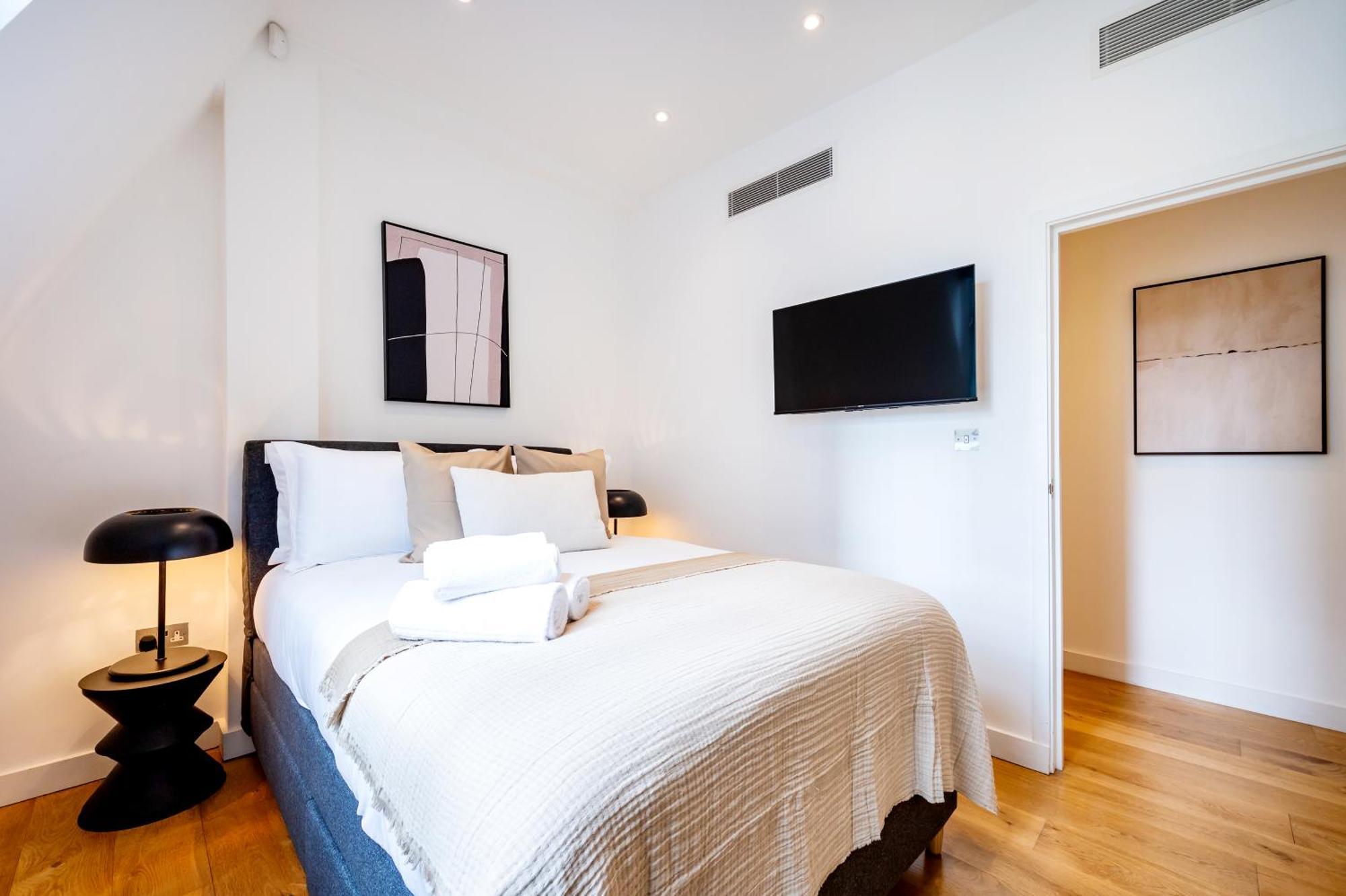 Luxury Aircon 3 Bedr, 4 Beds, 2 Bath Trafalgar Sq * Londres