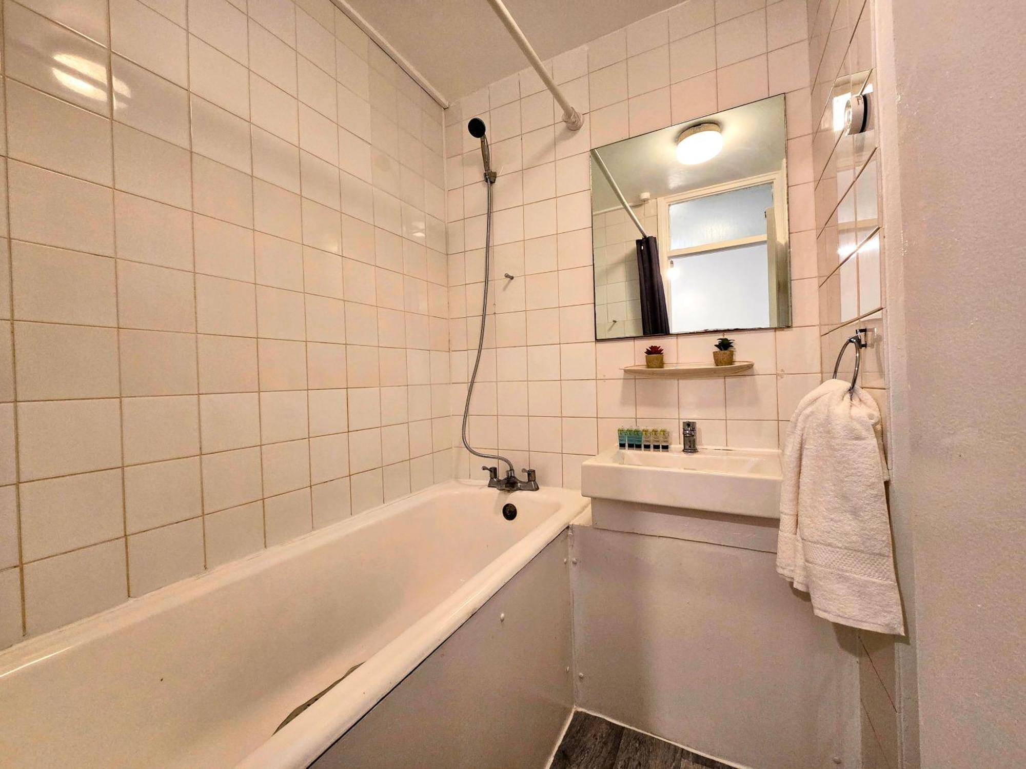 Comfy 3br Flat In The Perfect For Long Apartment