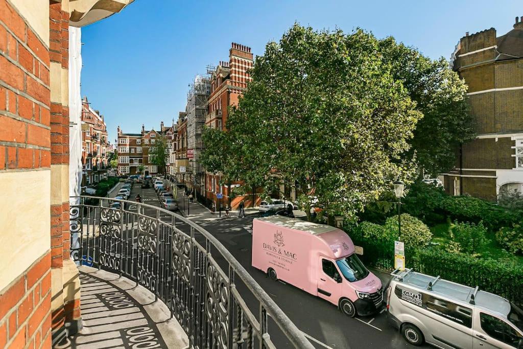 Cadogan Gardens Vip *