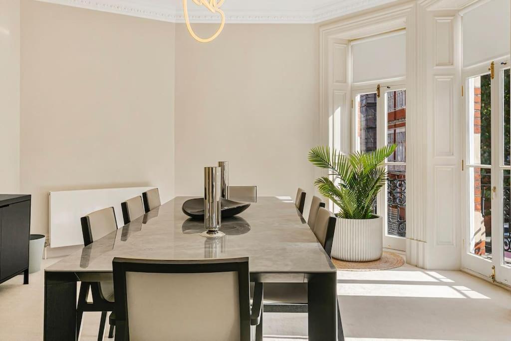 Cadogan Gardens Vip London