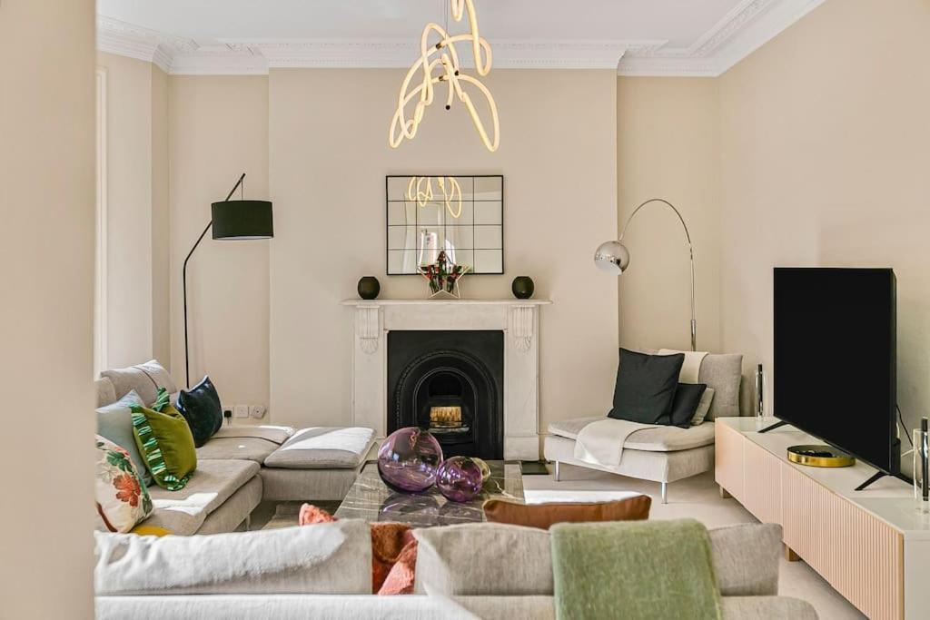 Cadogan Gardens Vip