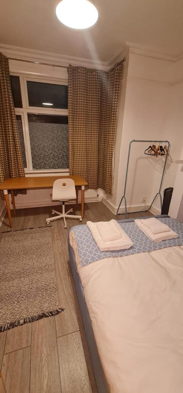 Holiday home Claremont - *