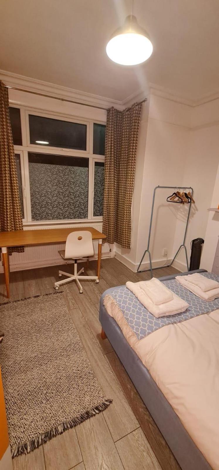 Holiday home Claremont - *