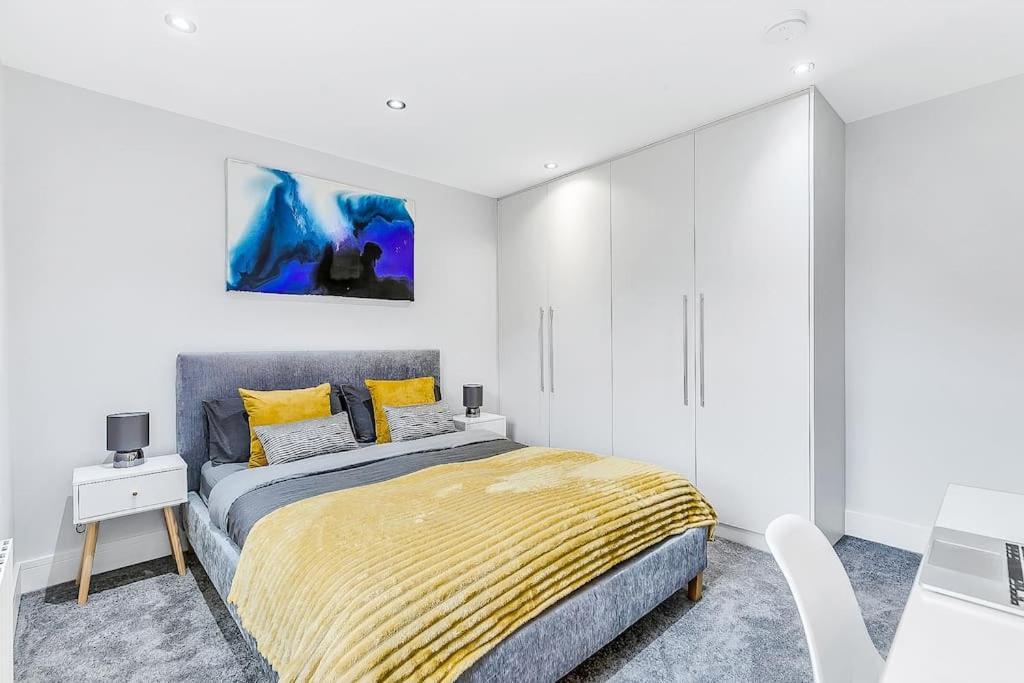 Lux St Johns Wood - Sleeps 7 Leilighet London